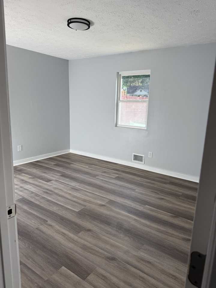 453 Azalea Drive #1 - Photo 2 of 7