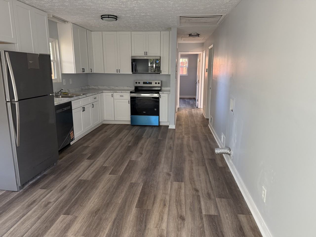 453 Azalea Drive #1 - Photo 4 of 7