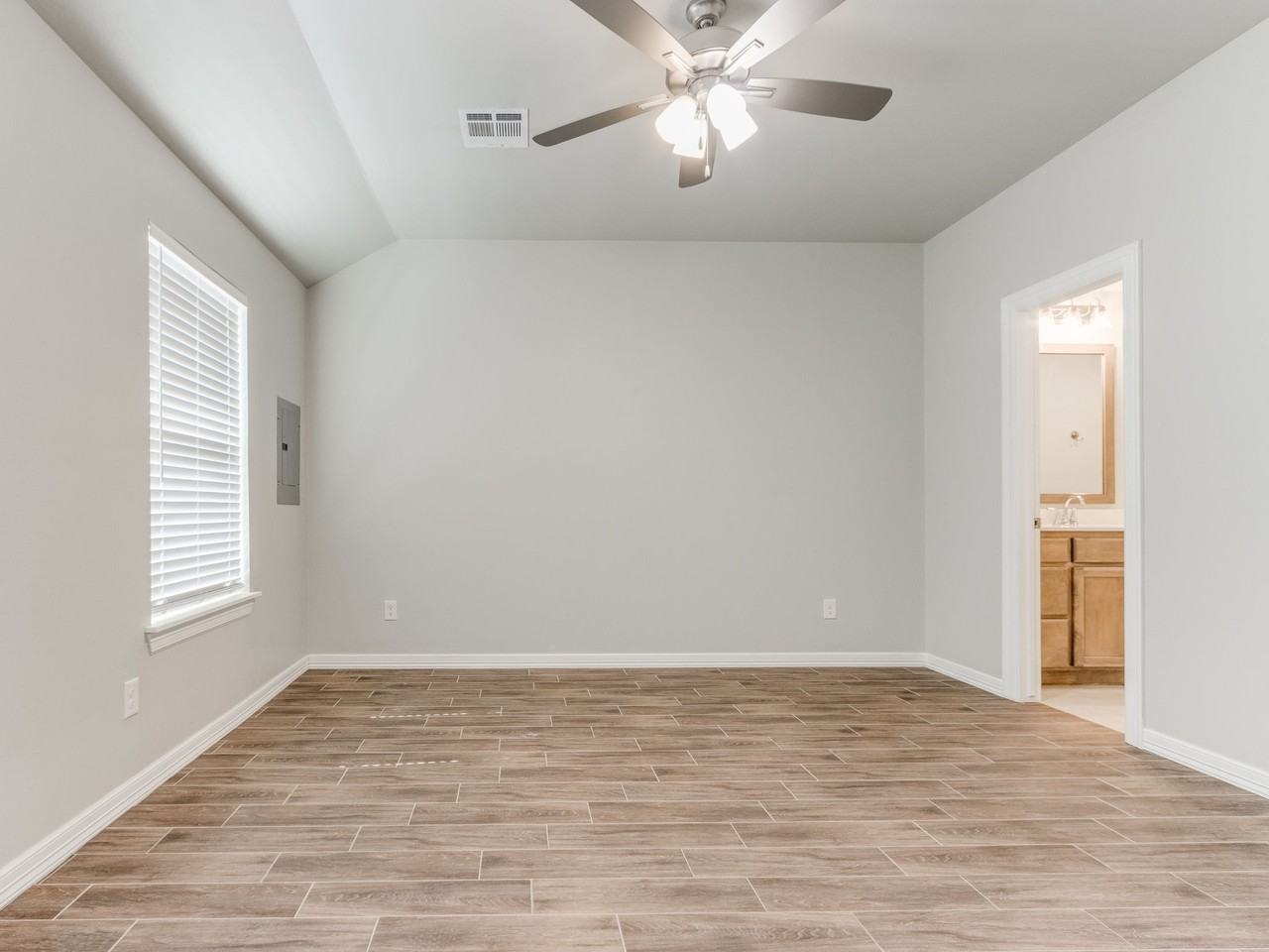 12941 Willow Villas Dr #A - Photo 7 of 9