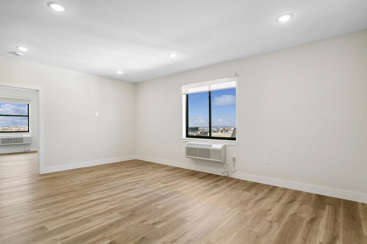 582 66th Street #404