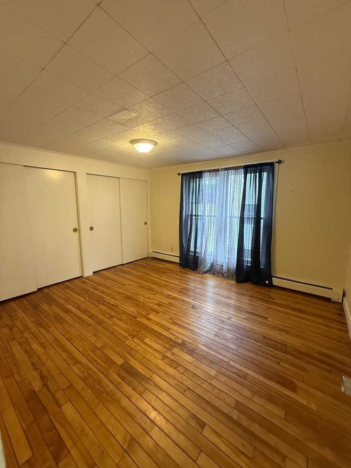 604 Burgess St #1 - Photo 2 of 6