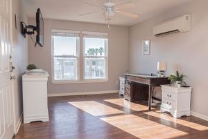 featured image of 1002 11th Street #3