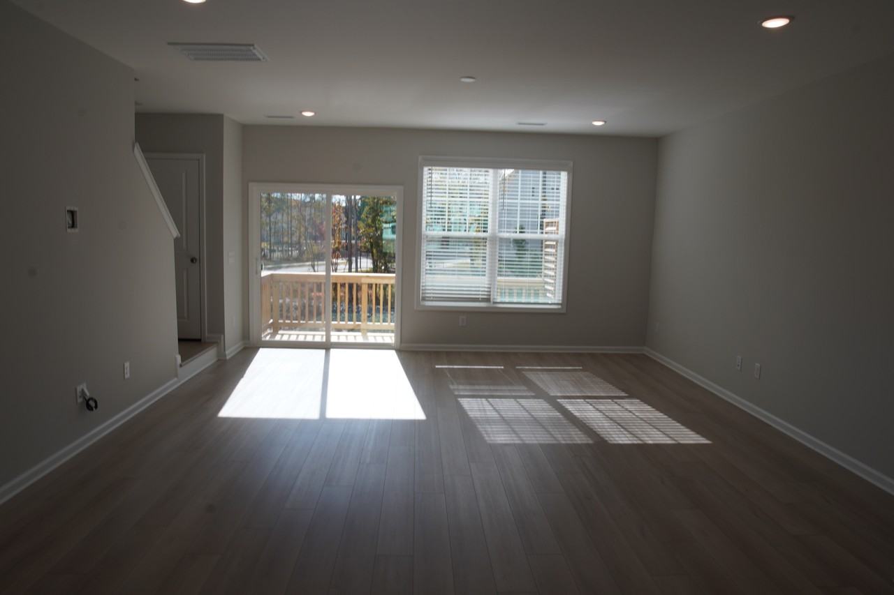 2709 Hunter Woods Drive #1 - Photo 3 of 25