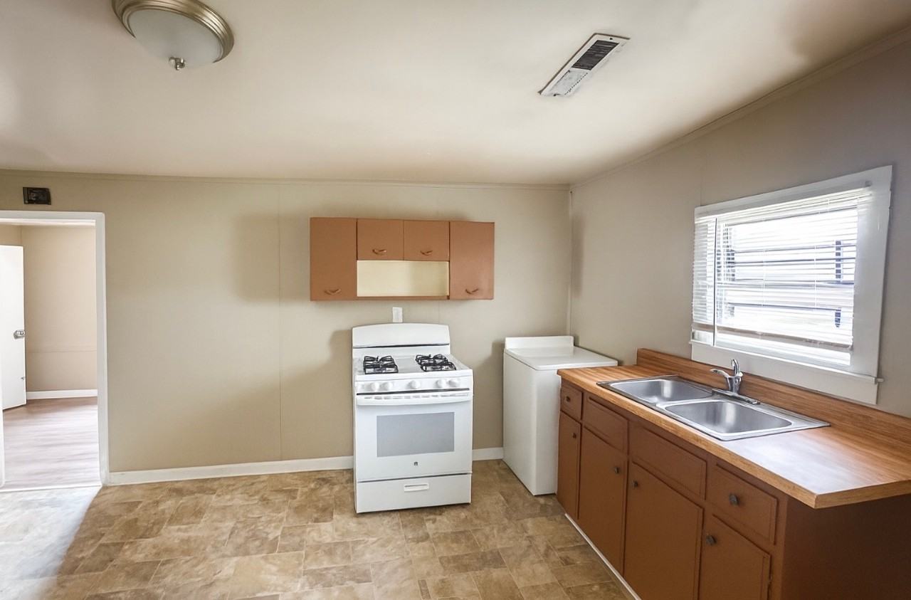 10 Center St #1 - Photo 7 of 7