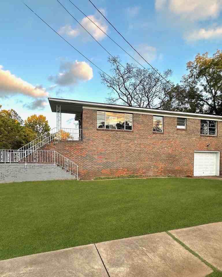 601 Dublin Avenue #1 - Photo 2 of 8