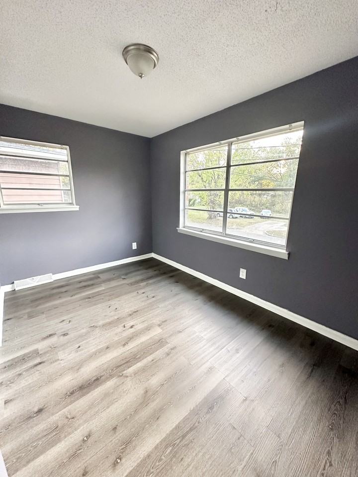 601 Dublin Avenue #1 - Photo 4 of 8