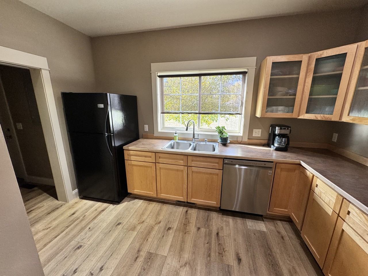 813 N 15th Ave #1 - Photo 3 of 28