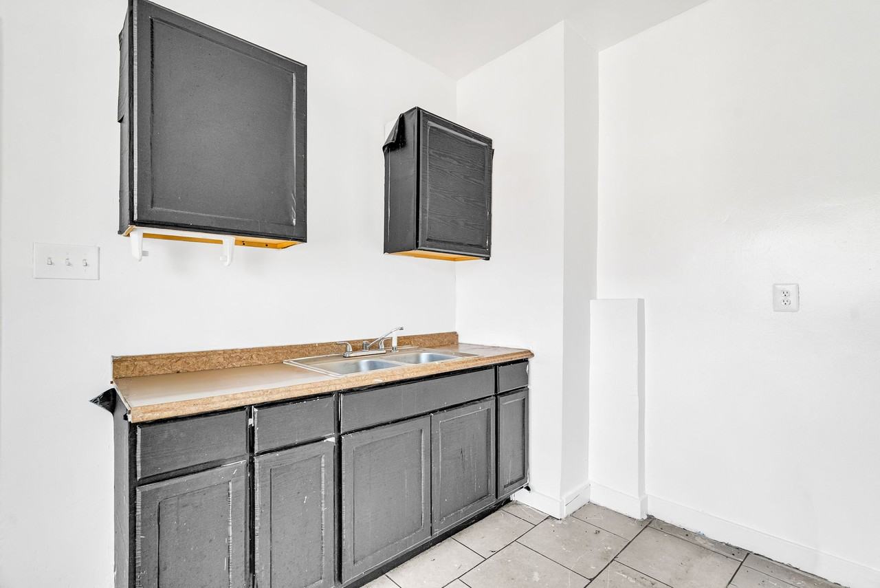 5061 Dailey Avenue #1 - Photo 7 of 10