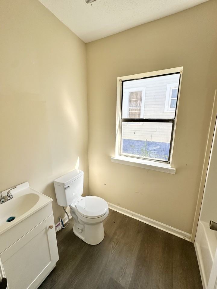 1606 49th Street Ensley #1 - Photo 4 of 8