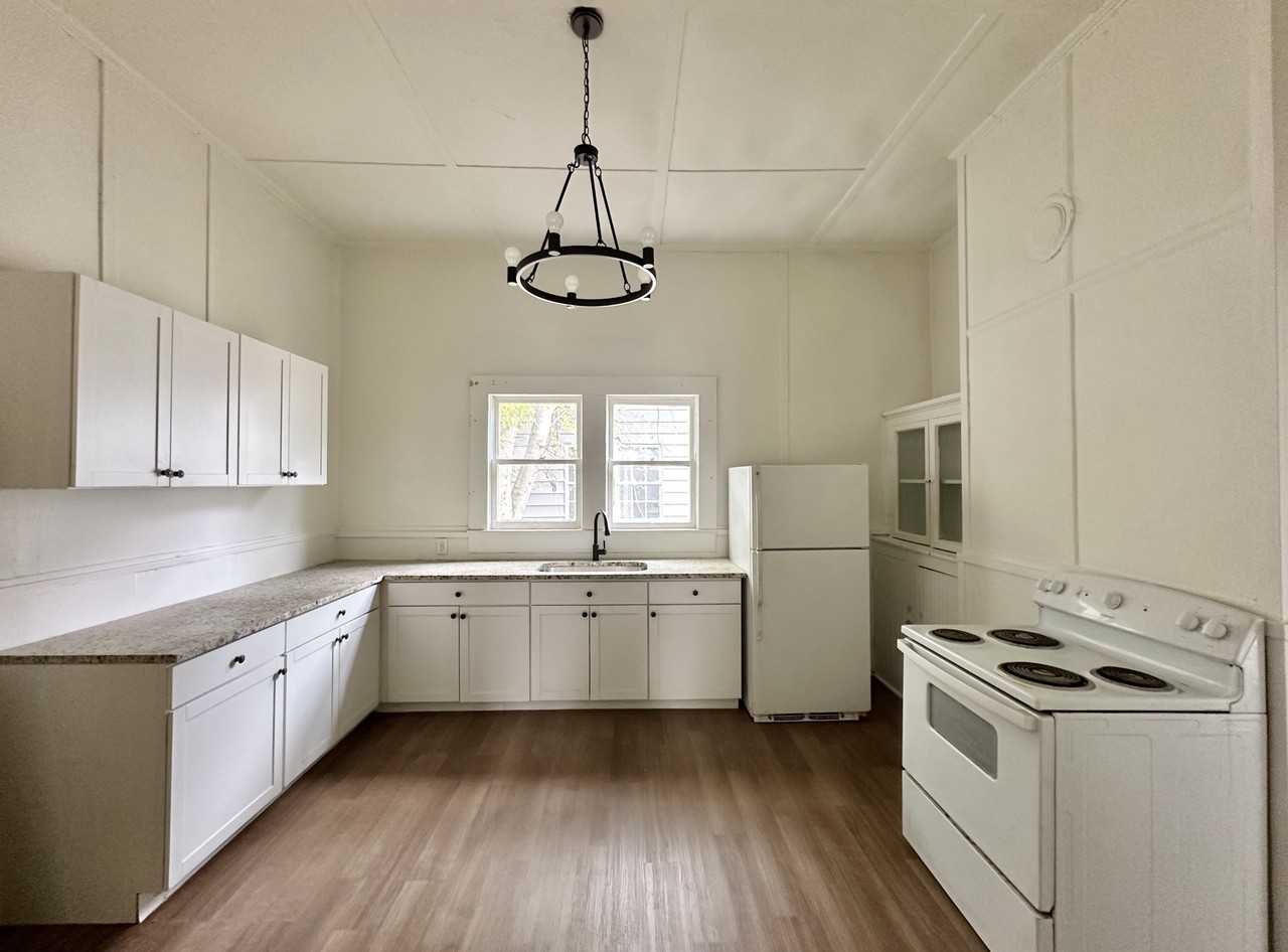 1520 Avenue G #1 - Photo 6 of 7