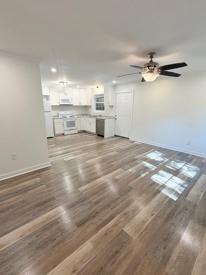 2217 Apple Valley Road #B - Photo 2 of 17