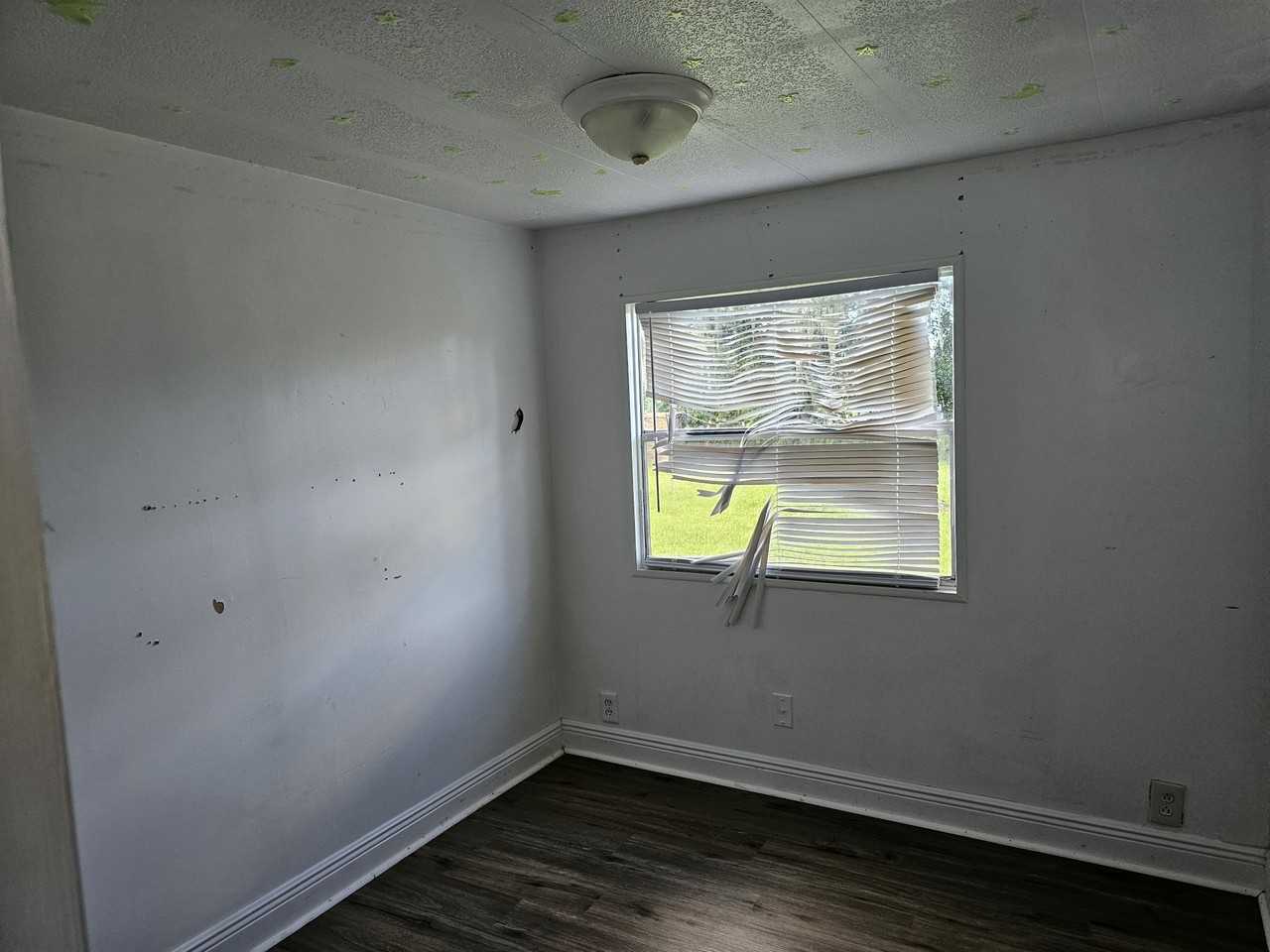 4346 Southeast 150th Street - Photo 4 of 7