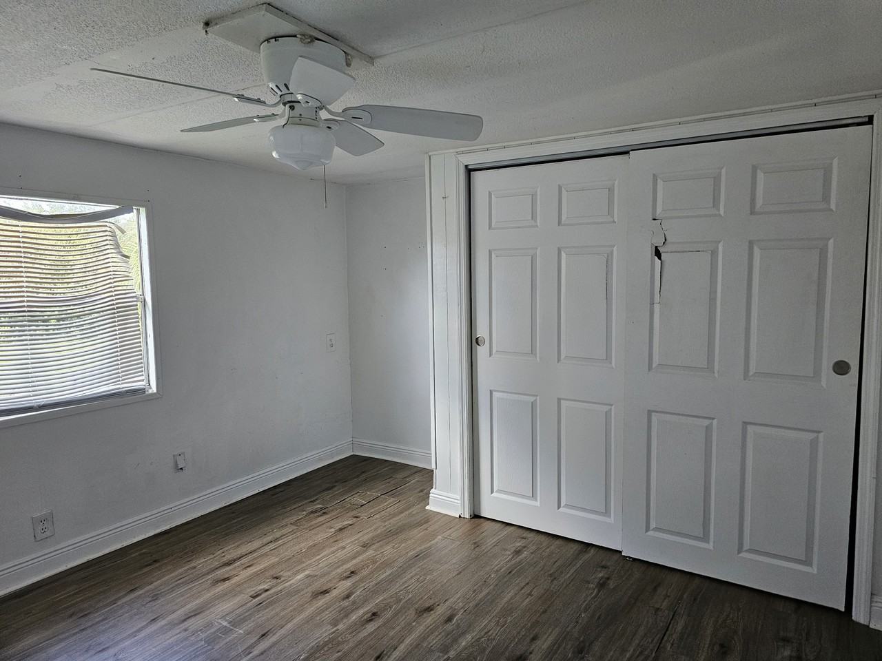 4346 Southeast 150th Street - Photo 5 of 7