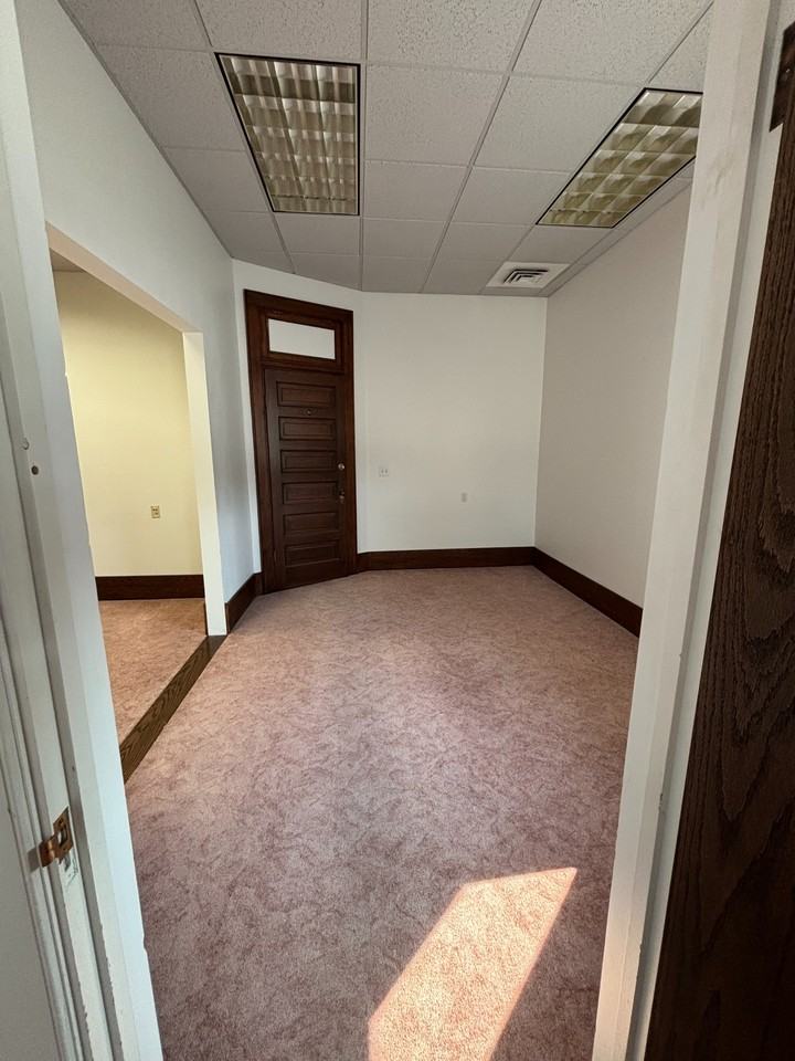 8 South Idaho Street #B - Photo 2 of 7