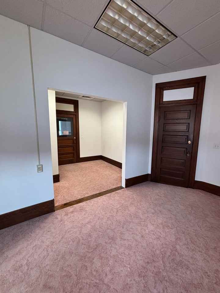 8 South Idaho Street #B - Photo 3 of 7