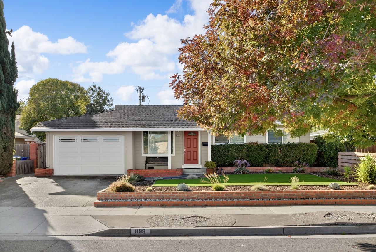 899 Ebbetts Drive #1