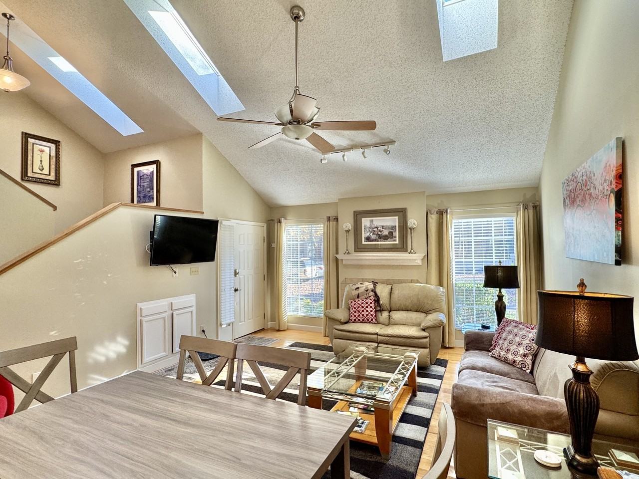 308 Chota View Pl #1 - Photo 4 of 17