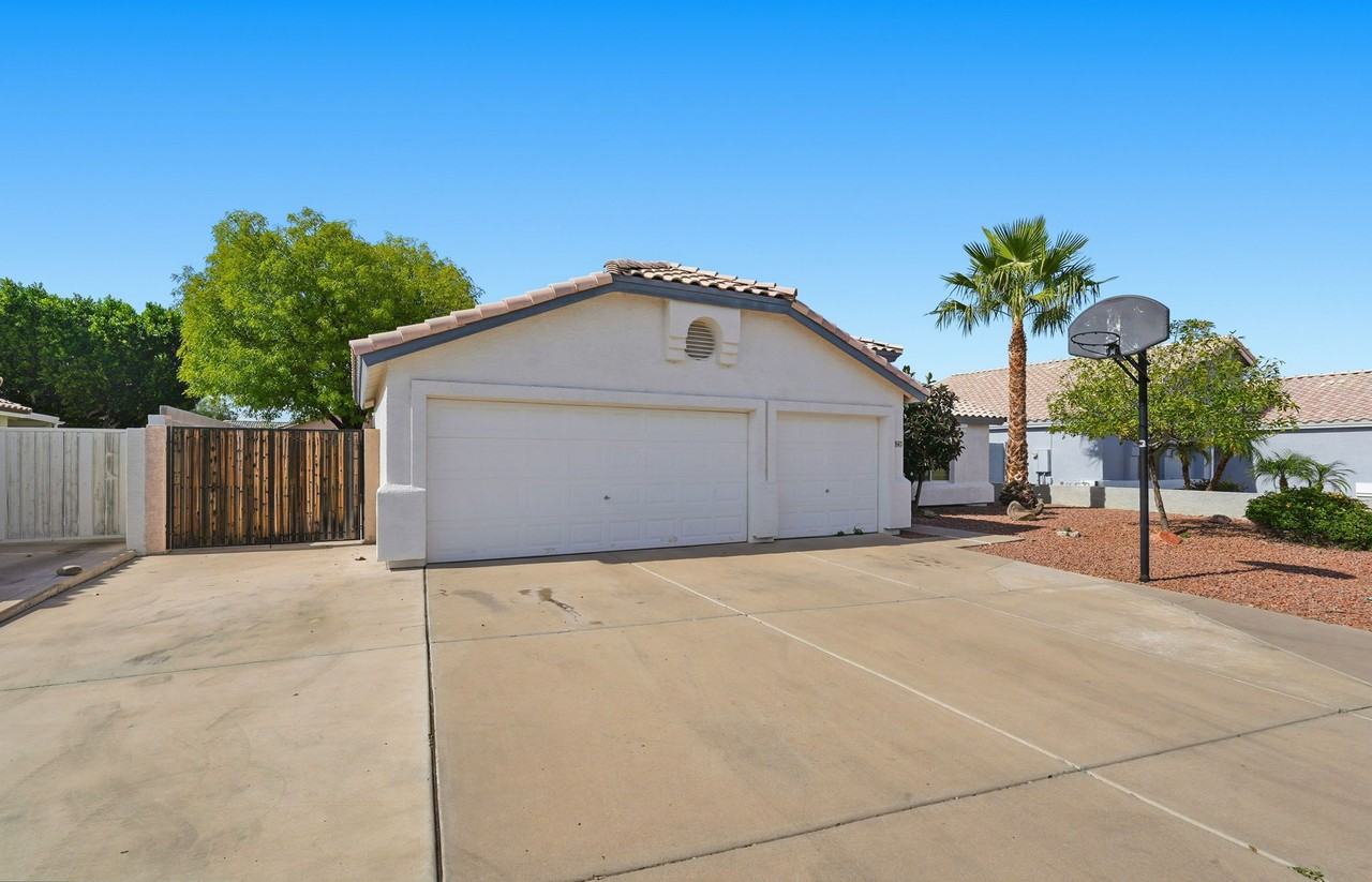 542 North Palo Verde #1 - Photo 2 of 43