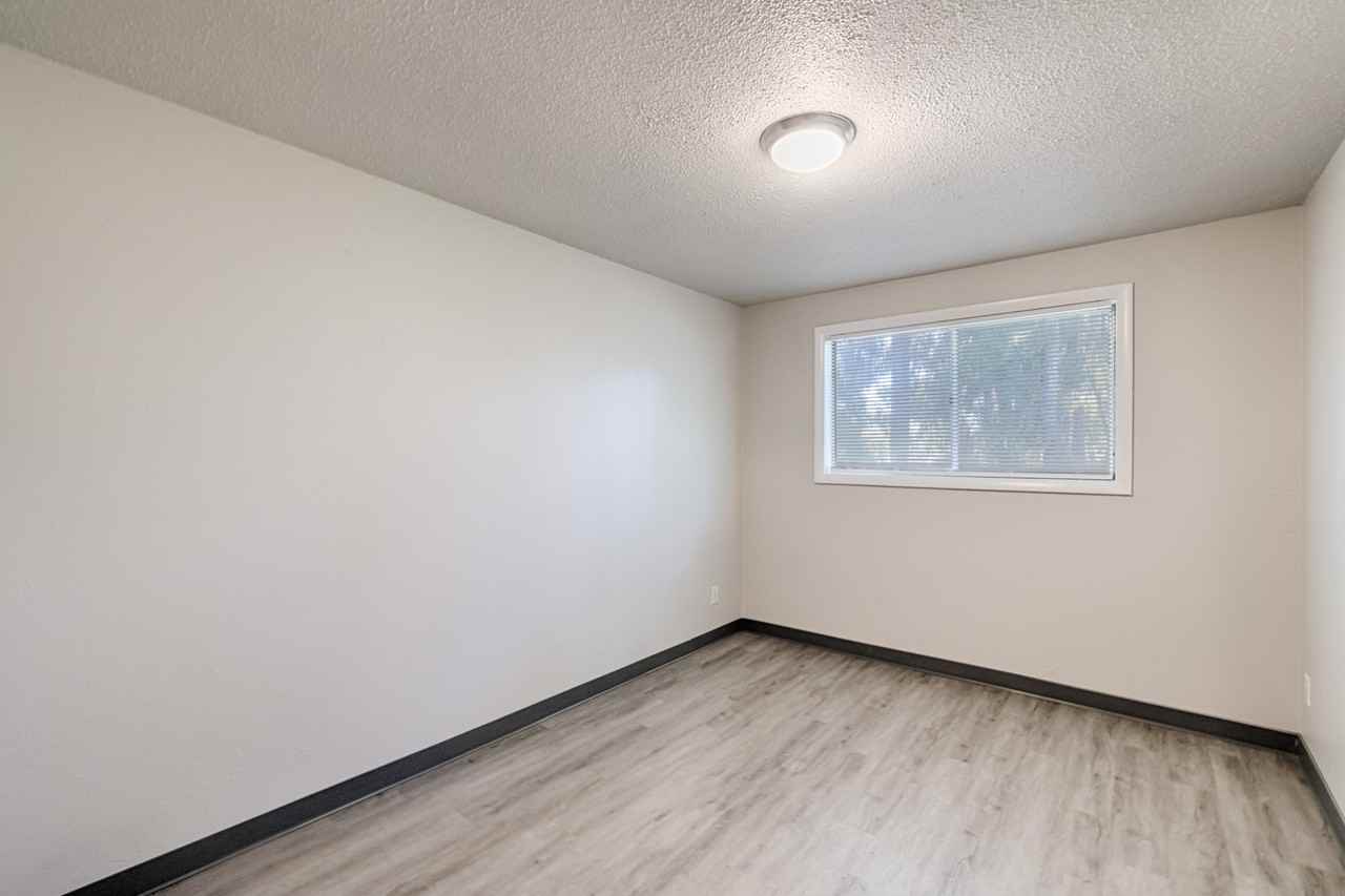 2003 E Linden St #2 - Photo 3 of 15