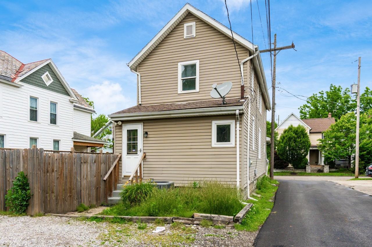 479 Siebert Street #1 - Photo 4 of 40