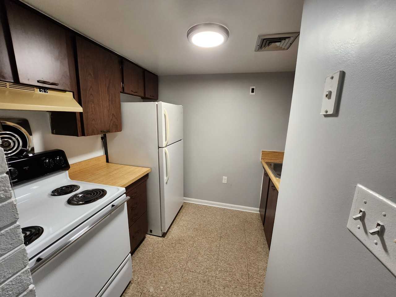 1503 1503 West Street - C #C - Photo 2 of 10