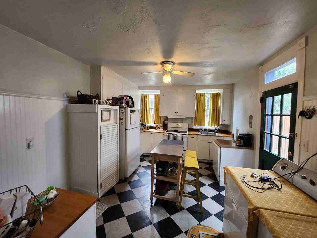 11 Cornhill St #1 - Photo 4 of 6