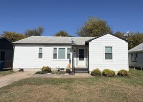 featured image of 627 East Young Place #1