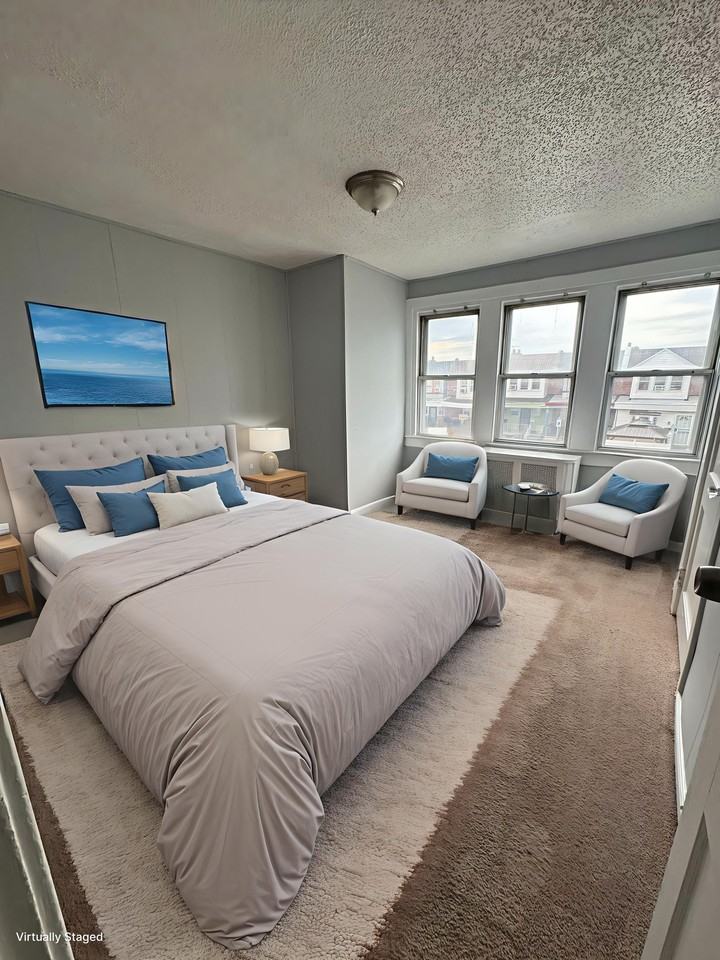 841 Bridge St #1 - Photo 3 of 11
