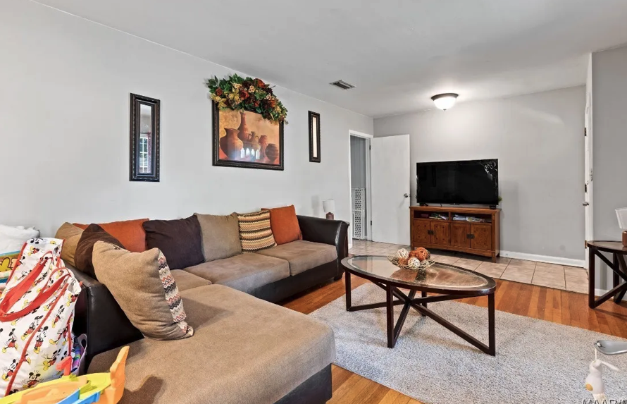 1152 Woodbridge Drive #1 - Photo 2 of 11