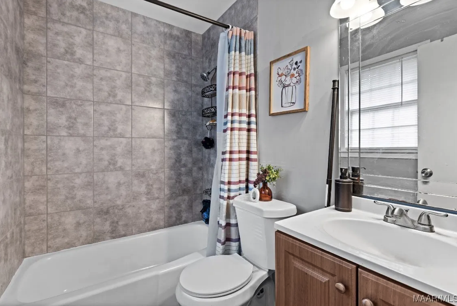 1152 Woodbridge Drive #1 - Photo 6 of 11