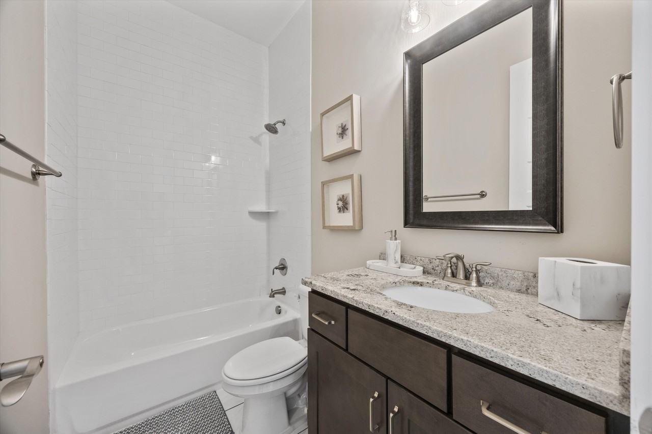 107 Poydras Street #1 - Photo 5 of 11