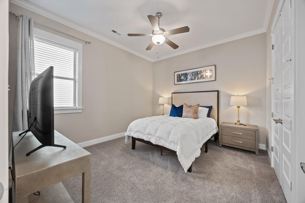 107 Poydras Street #1 - Photo 6 of 11