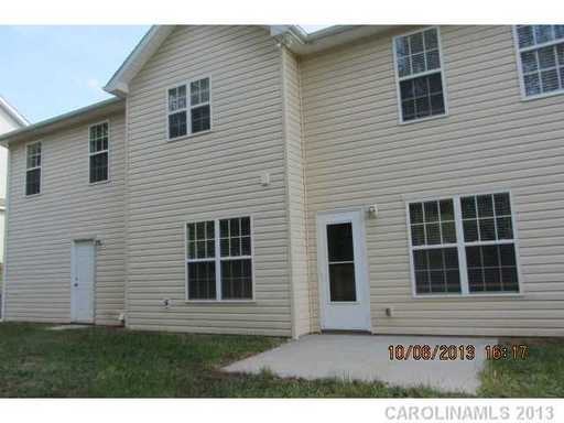 2700 Stagbuck Dr - Photo 2 of 9