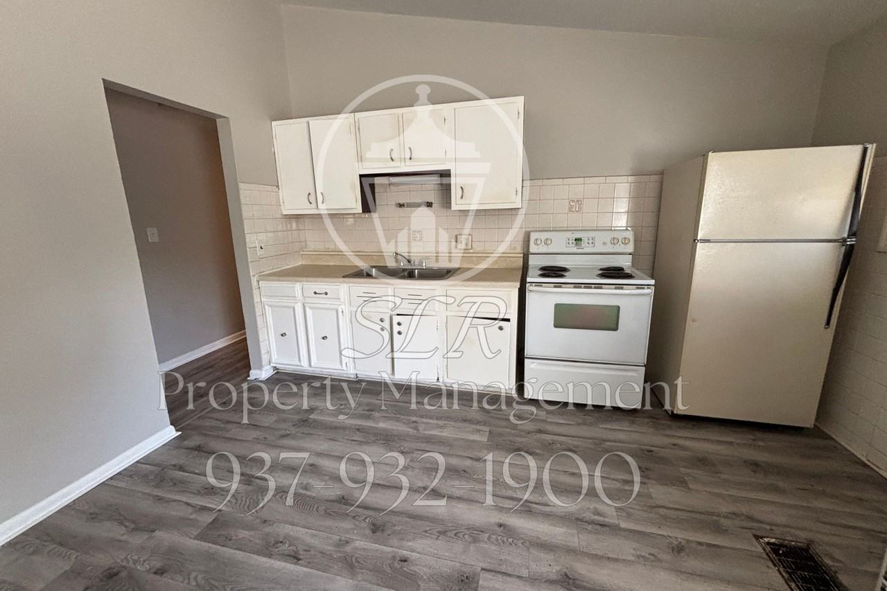 3222 Athens Avenue #A - Photo 4 of 8