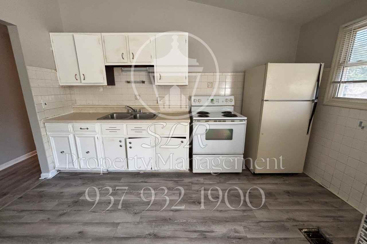 3222 Athens Avenue #A - Photo 6 of 8