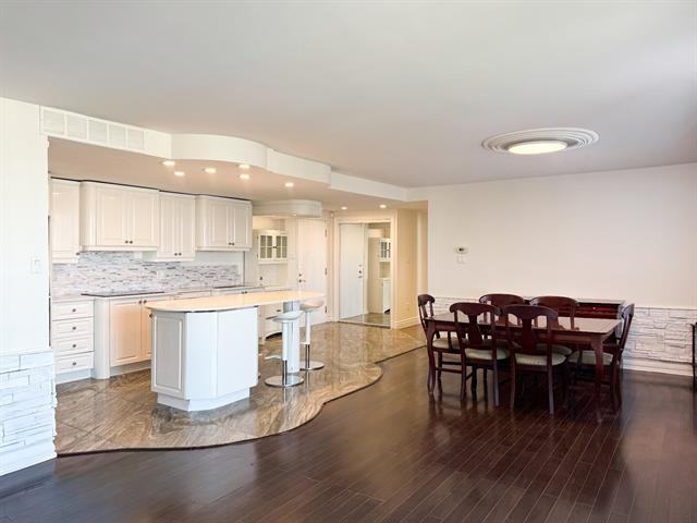 Boulevard Cavendish #1 - Photo 3 of 19