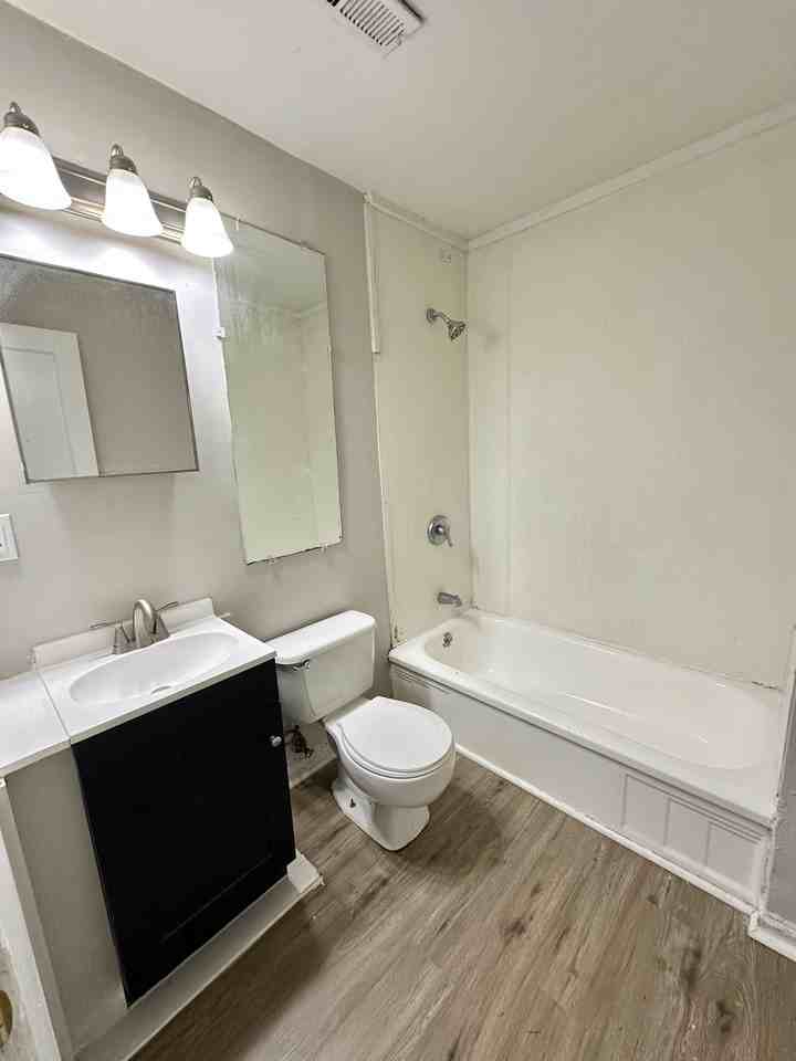 1376 Creel Ct #1 - Photo 6 of 9