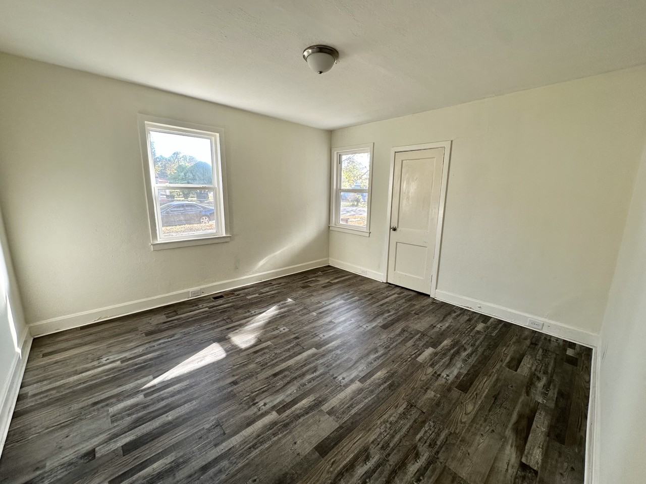 2026 Lee Ct Sw #1 - Photo 4 of 8