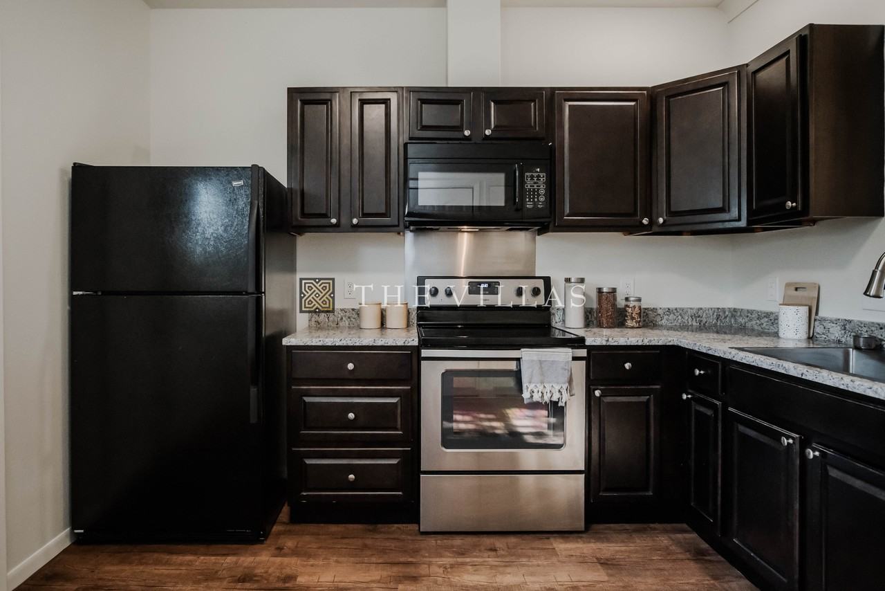 111 Vista Alta St - Photo 2 of 18