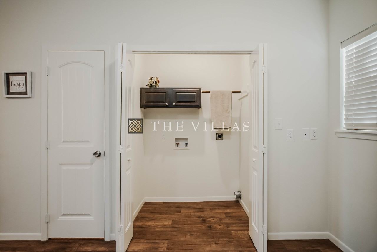 111 Vista Alta St - Photo 4 of 18