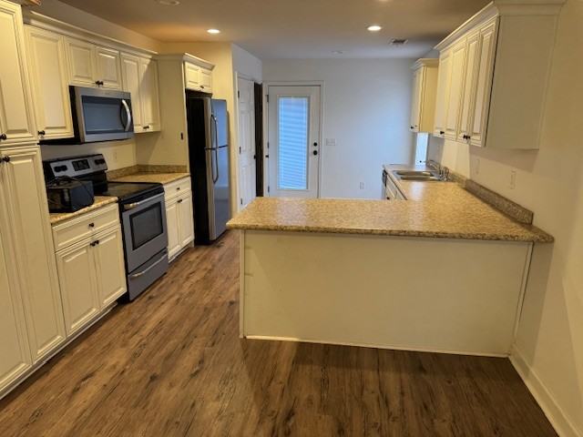 407 Second Street #1 - Photo 4 of 7