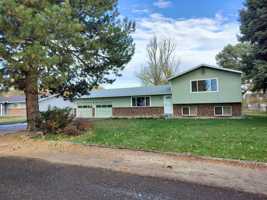 featured image of 130 Northwest Carrie Circle