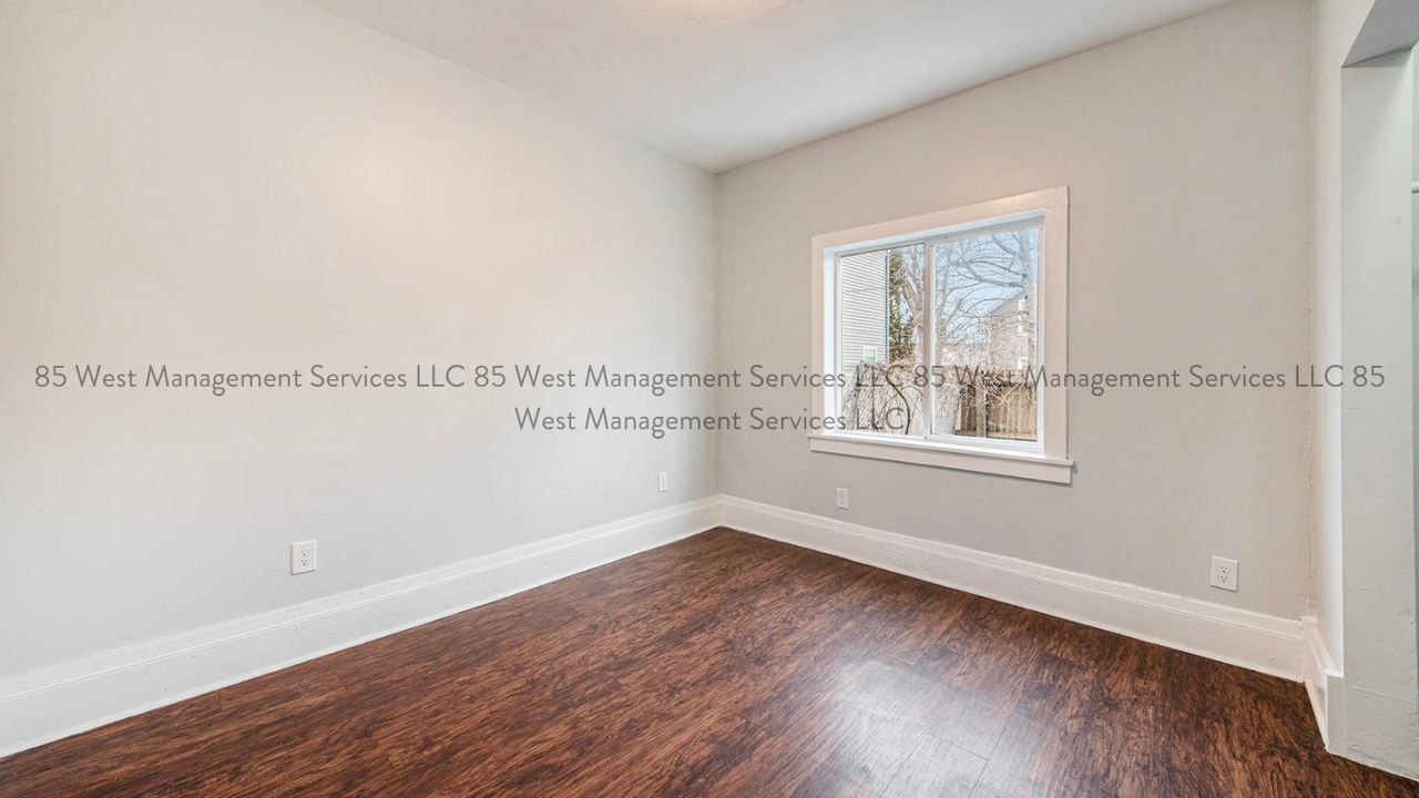 407 11th St Nw #C - Photo 6 of 10