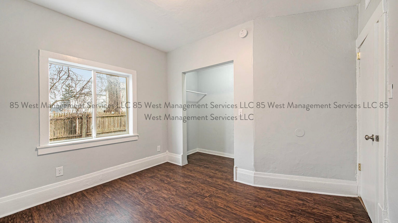 407 11th St Nw #C - Photo 7 of 10