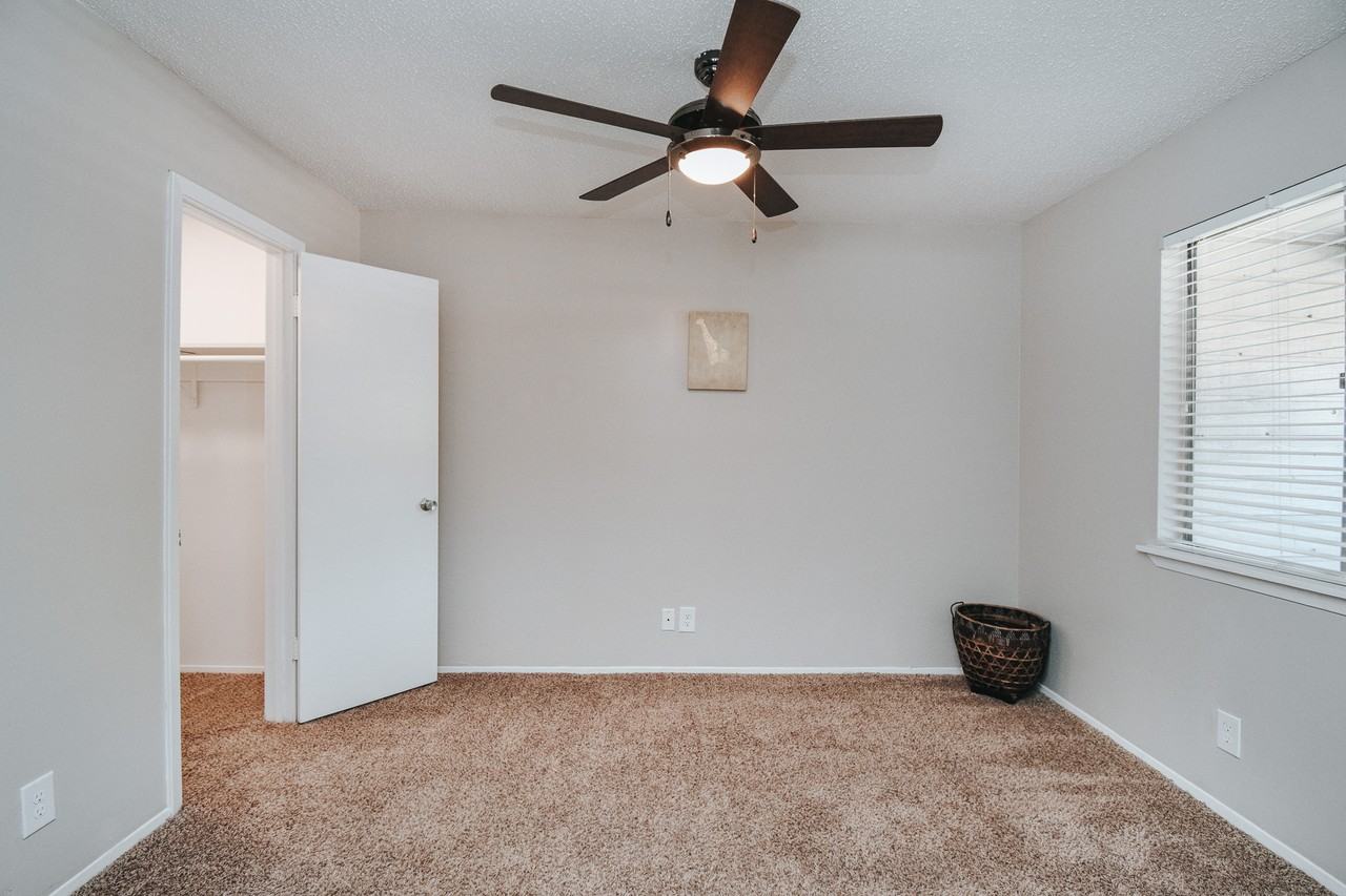 3001 3001 Arroyo DrApt 202 #202 - Photo 6 of 19