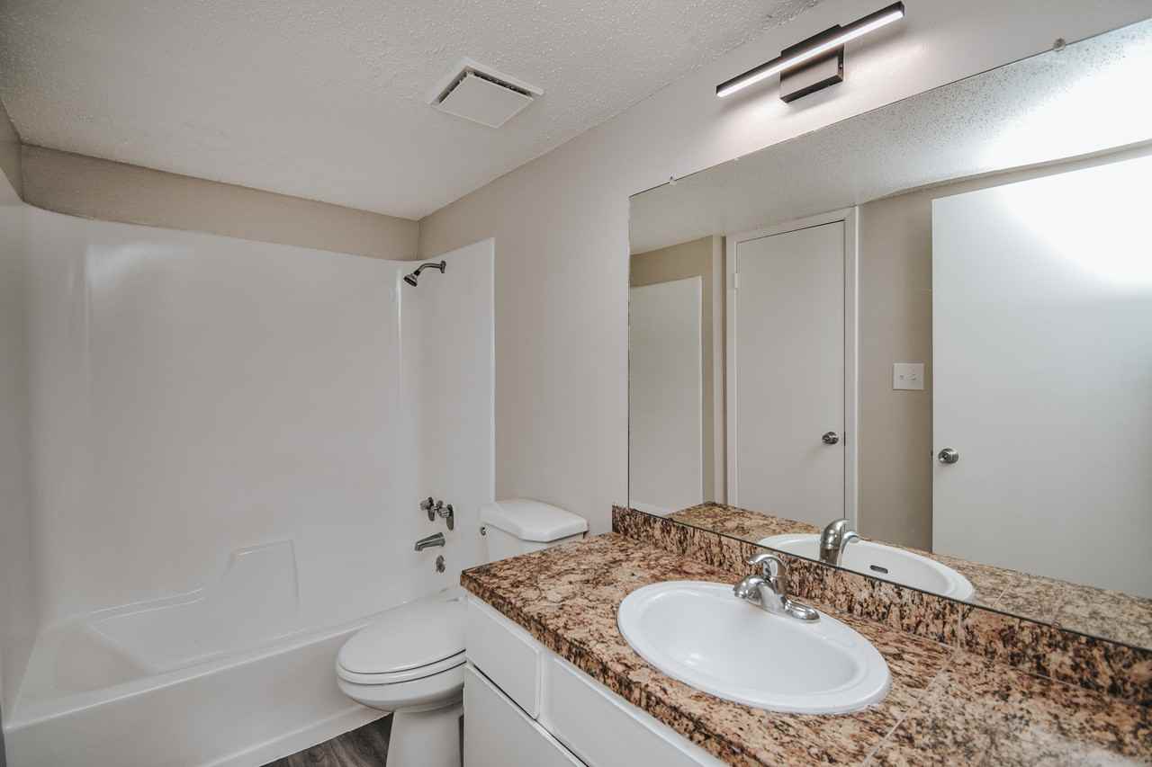 3001 3001 Arroyo DrApt 1002 #1002 - Photo 7 of 13