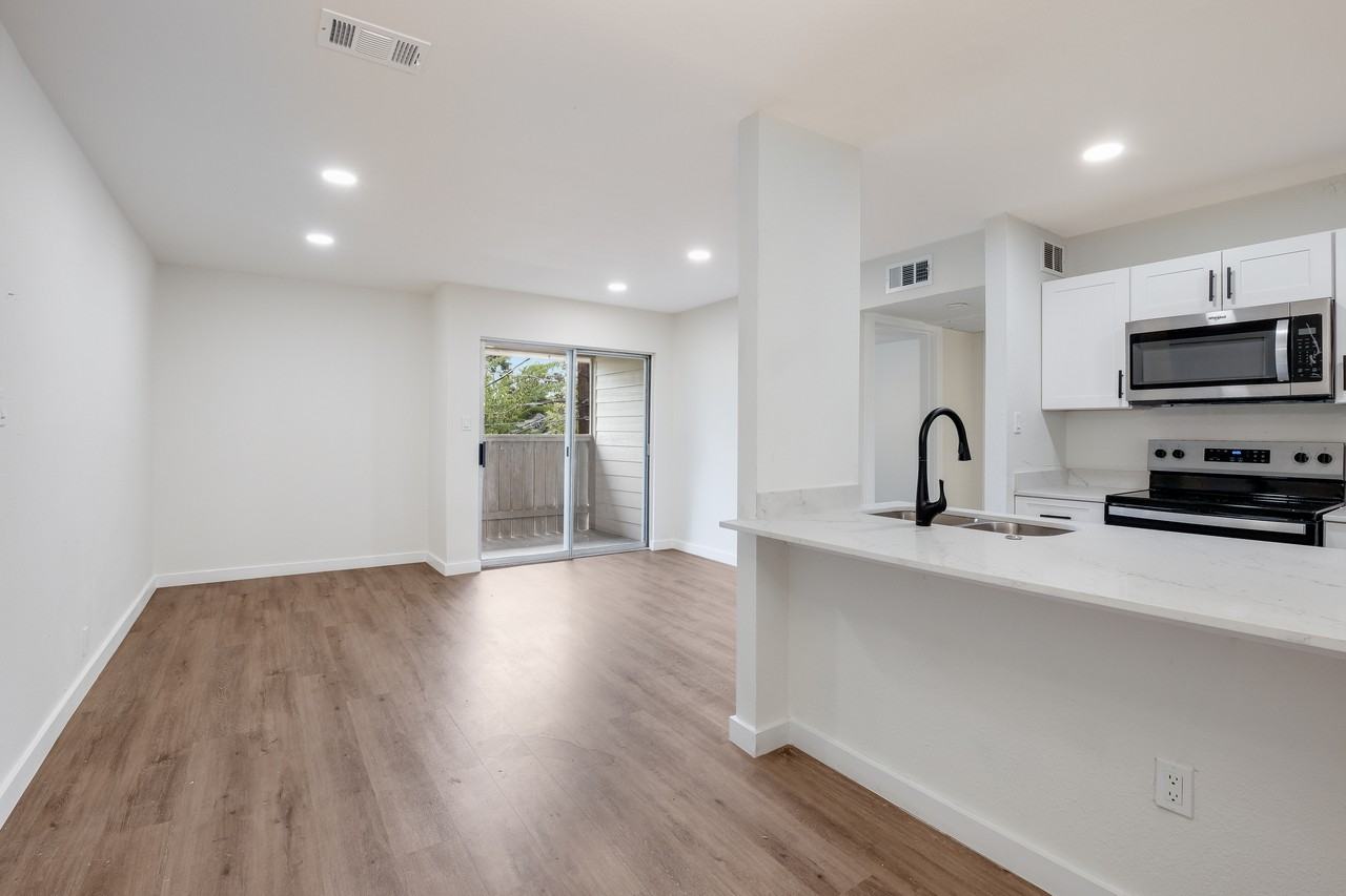 340 Montclair Avenue #205 - Photo 3 of 10