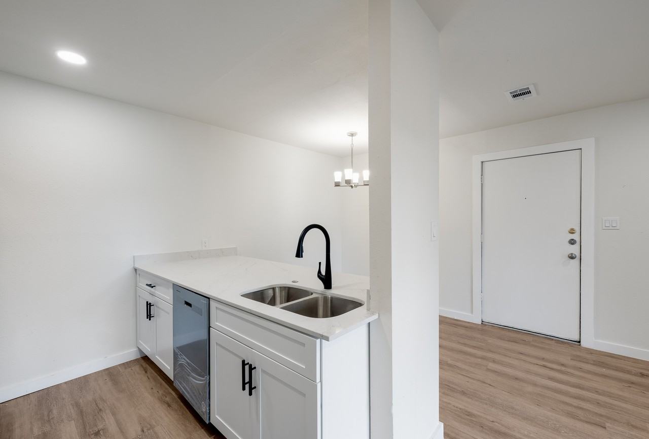 340 Montclair Avenue #205 - Photo 6 of 10