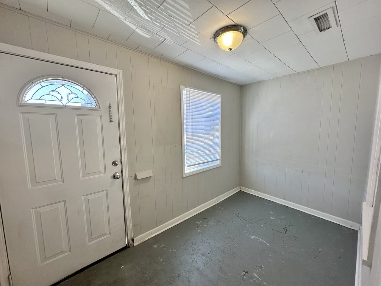 1420 3rd Avenue North #1 - Photo 2 of 15