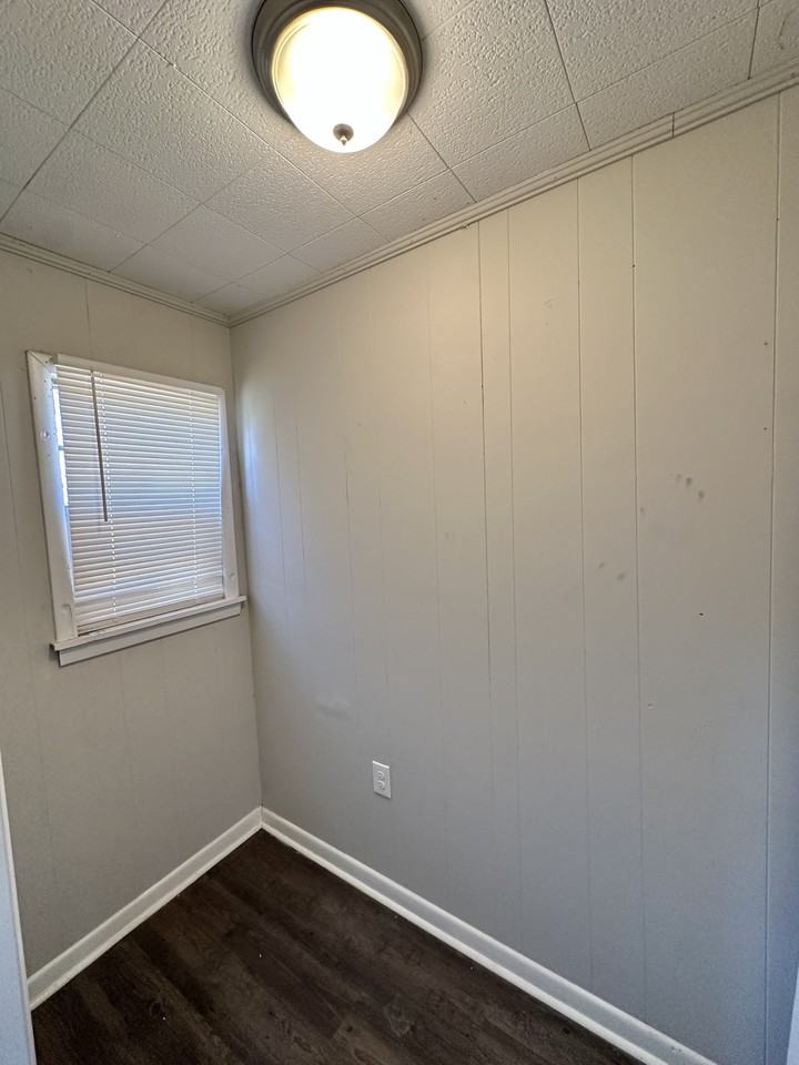 1420 3rd Avenue North #1 - Photo 7 of 15